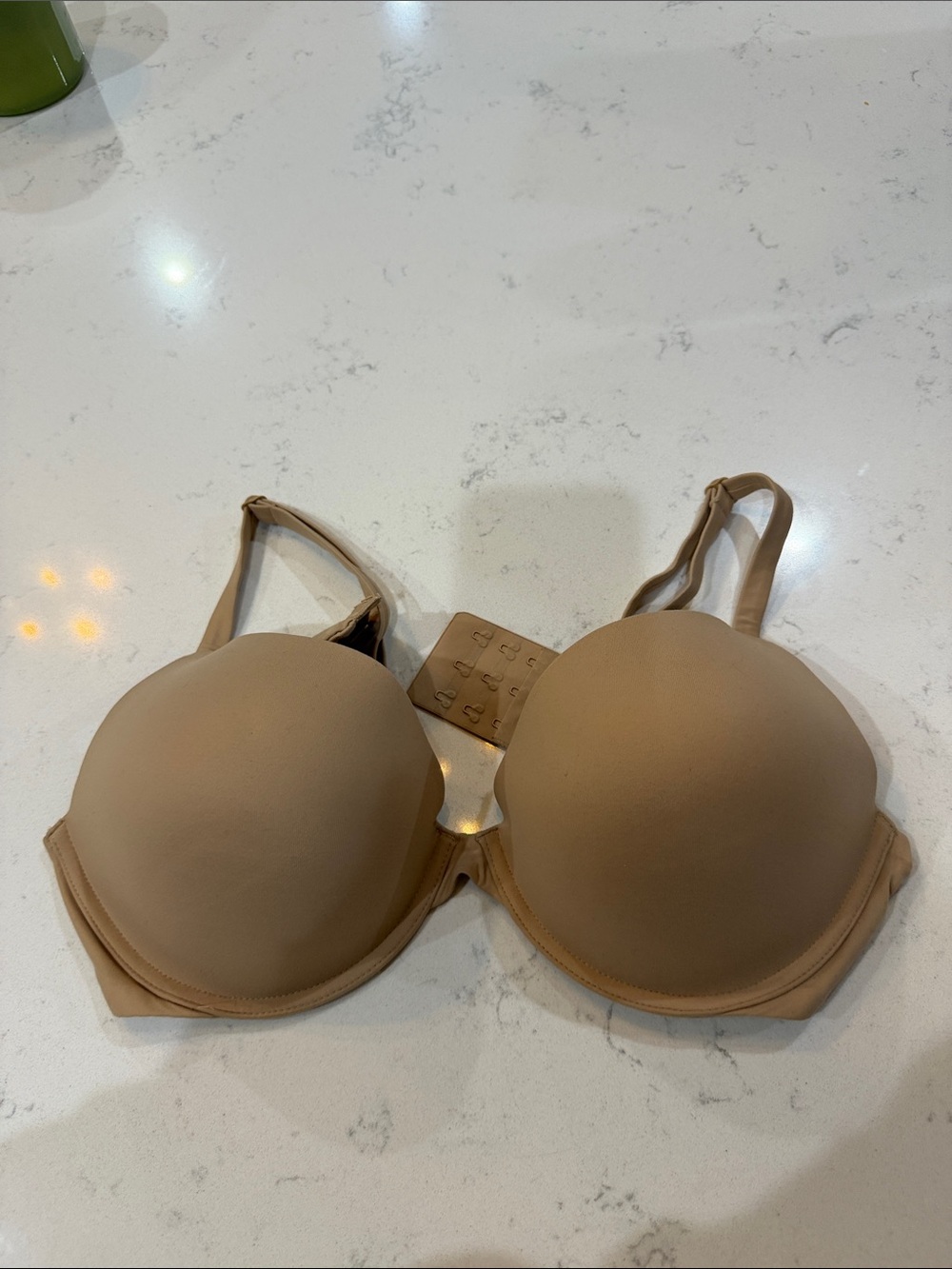 SKIMS Smooth Molded T-Shirt Bra in Tan